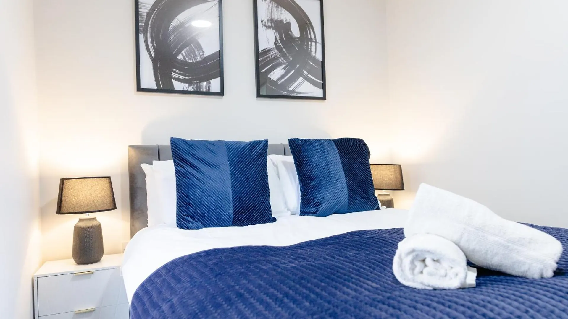Modern Apartments Near Cardiff City Centre 0*,  United Kingdom