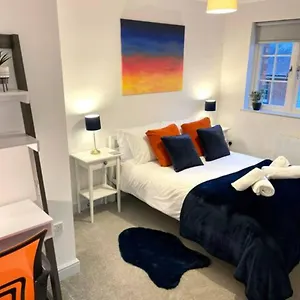 Bright & Cosy One Bedroom - 2 Beds - Perfect Base In Bishop's Stortford